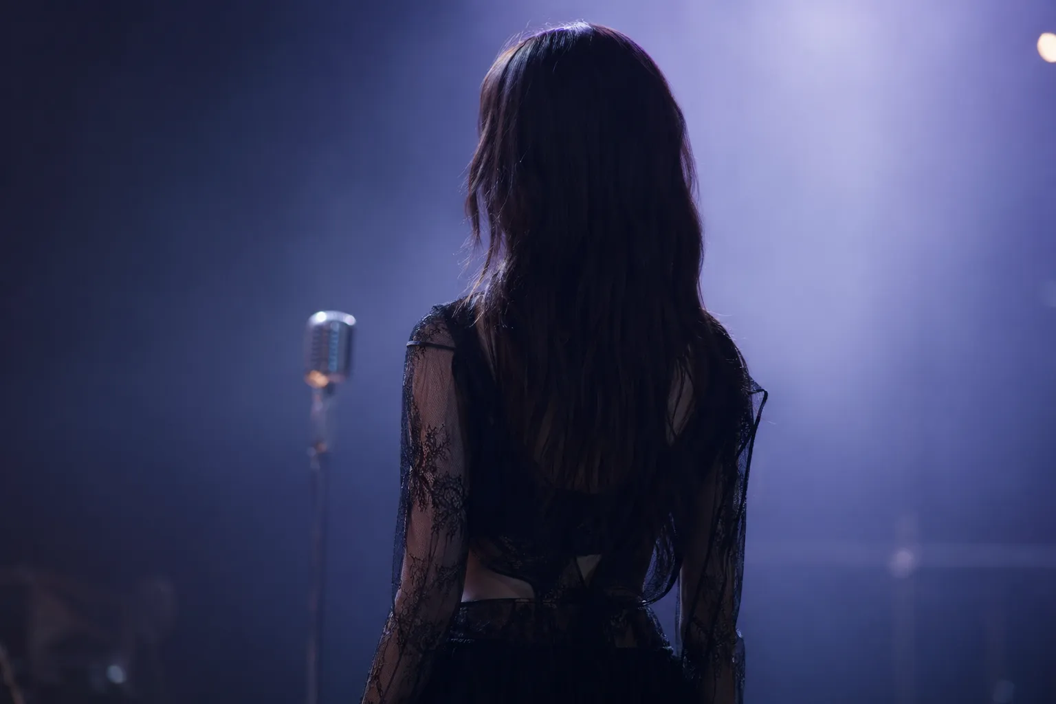 Yuju First Love Comeback First Love Is A Curse darker dreamier mood stage concept