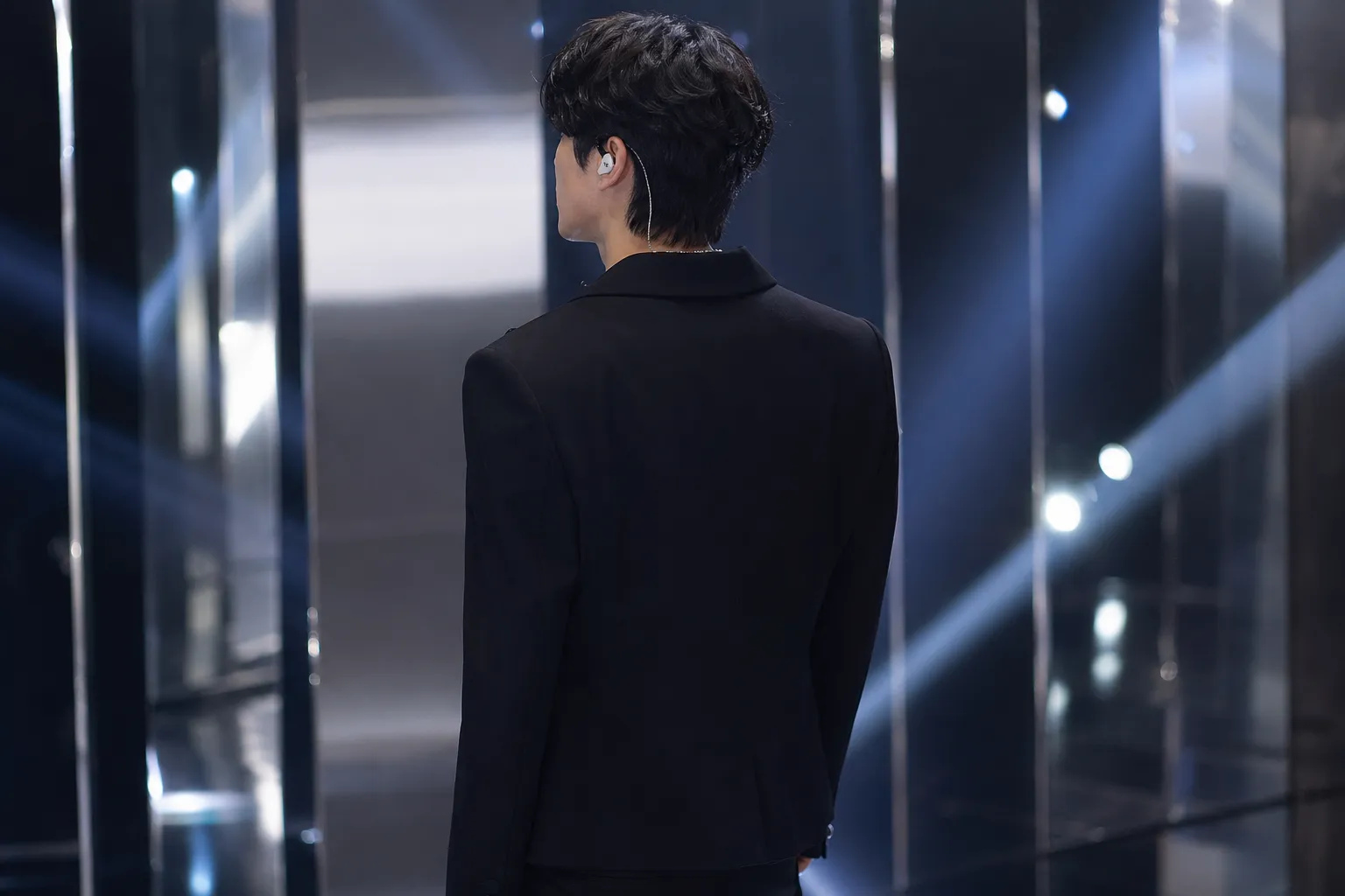 Park Jihoon Bodyelse RE:FLECT comeback stage concept