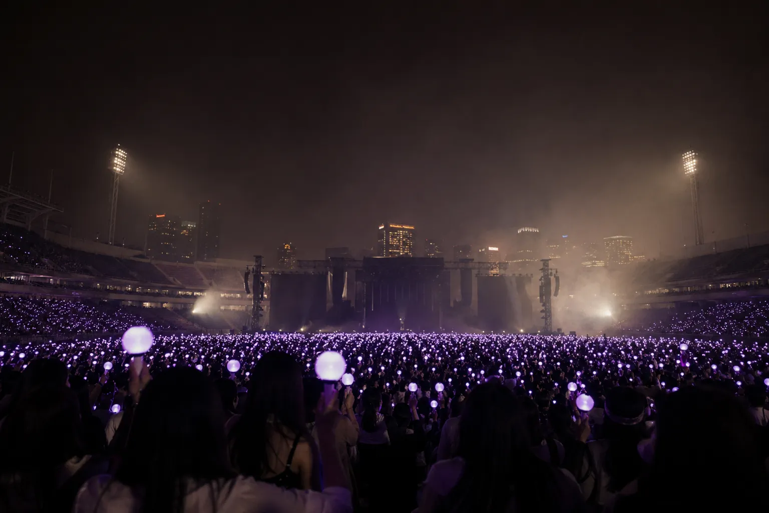 BTS Tampa Concert Guide: Dates, Venue, Tickets, and Traffic for the ARIRANG Tour stage concept