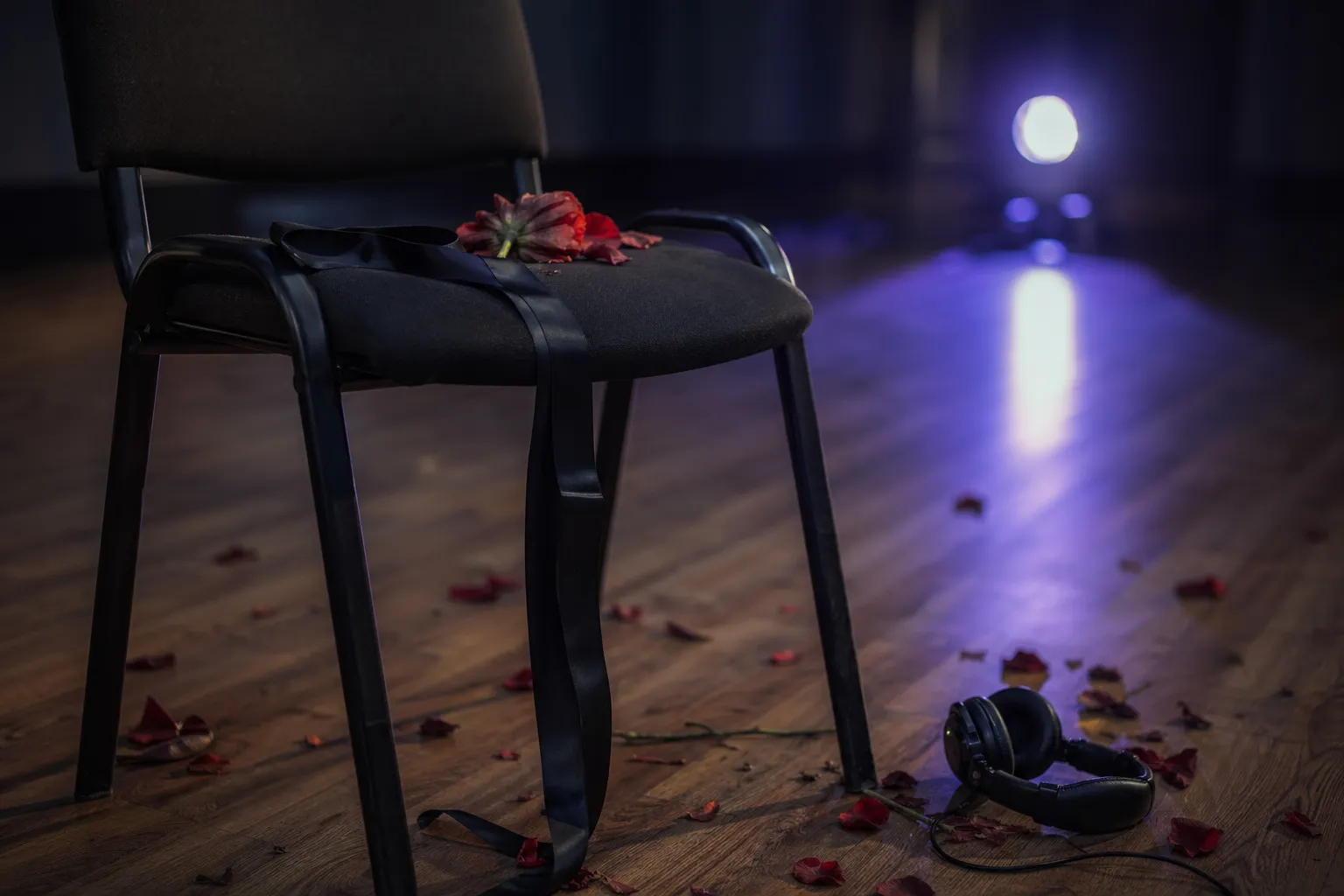 Yuju First Love Is A Curse special single release concept