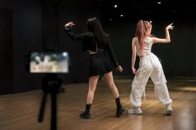 Mingyu and Somi TikTok Challenge for I.O.I Suddenly stage concept