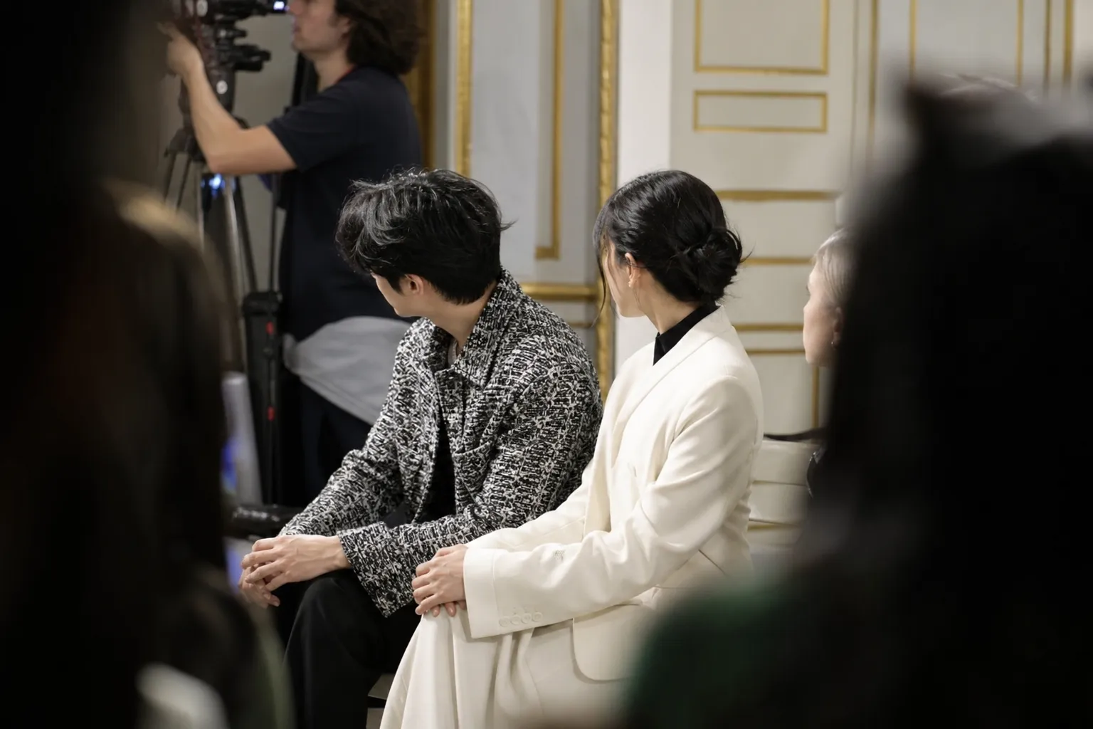문가영 도영 목격 Milan fashion show cameo concept
