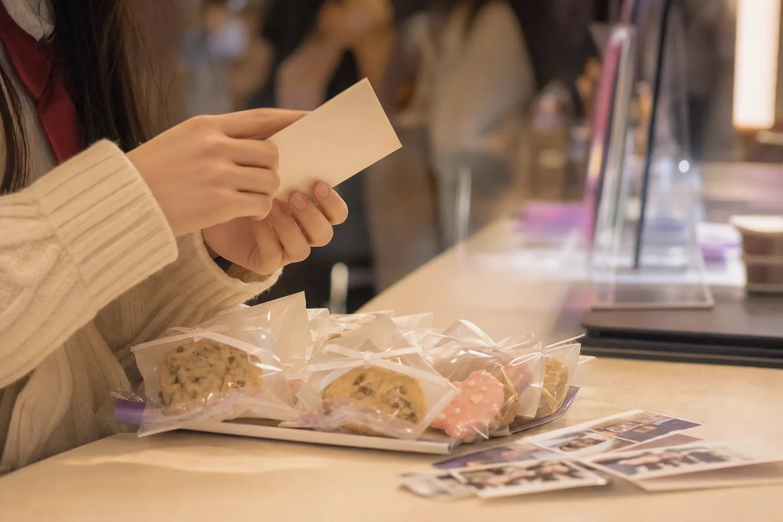민지 손편지 Seoul birthday cafe fan event concept