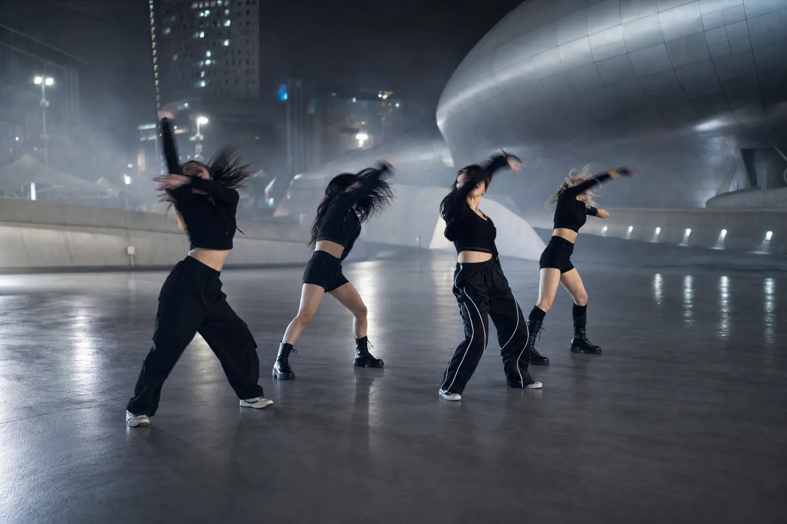 aespa Releases WDA Performance Video Focused on Outdoor Choreography 2 에스파 WDA 퍼포먼스 비디오 Seoul music scene