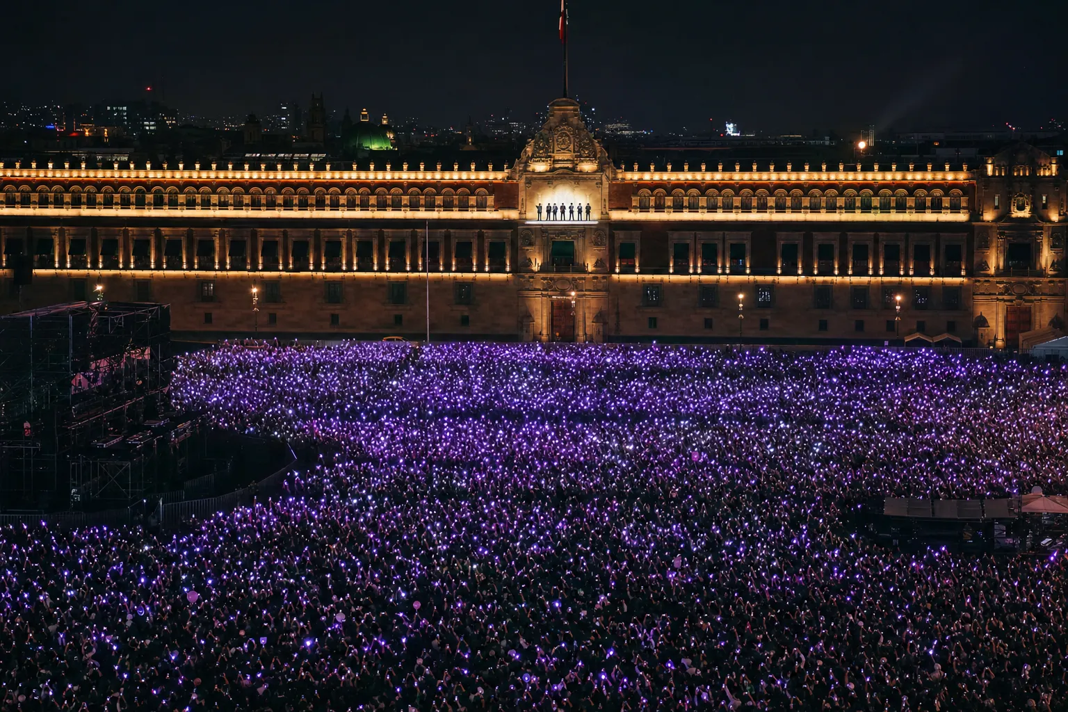 BTS Mexico Zócalo 50000 fans National Palace crowd concept