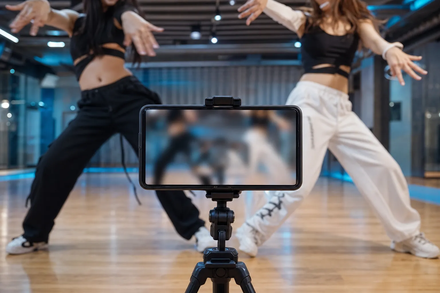 I.O.I Suddenly TikTok challenge Mingyu Somi fan discussion concept