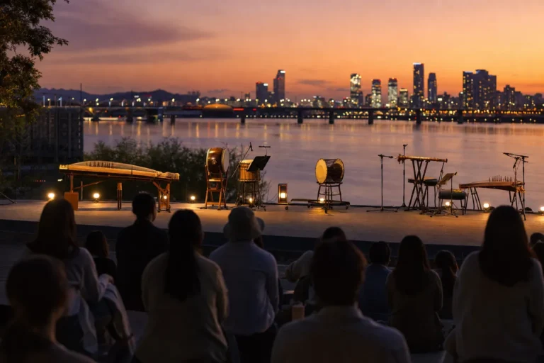 Banpo Hangang Park Gugak Festival Guide 2026 Seoul Gugak Festival on the Han River stage concept
