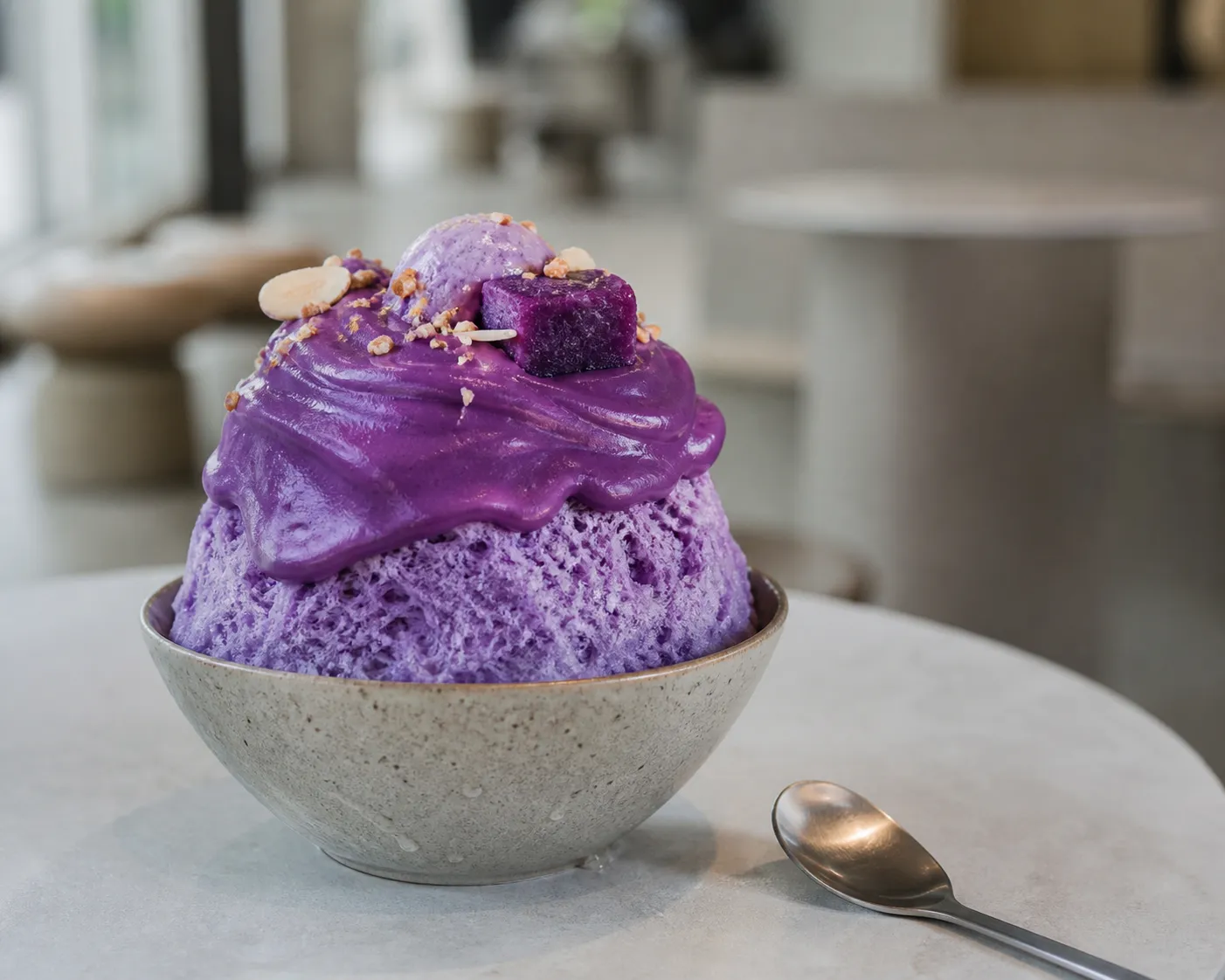 Seongsu ube bingsu Childish Gidaelbing purple dessert guide