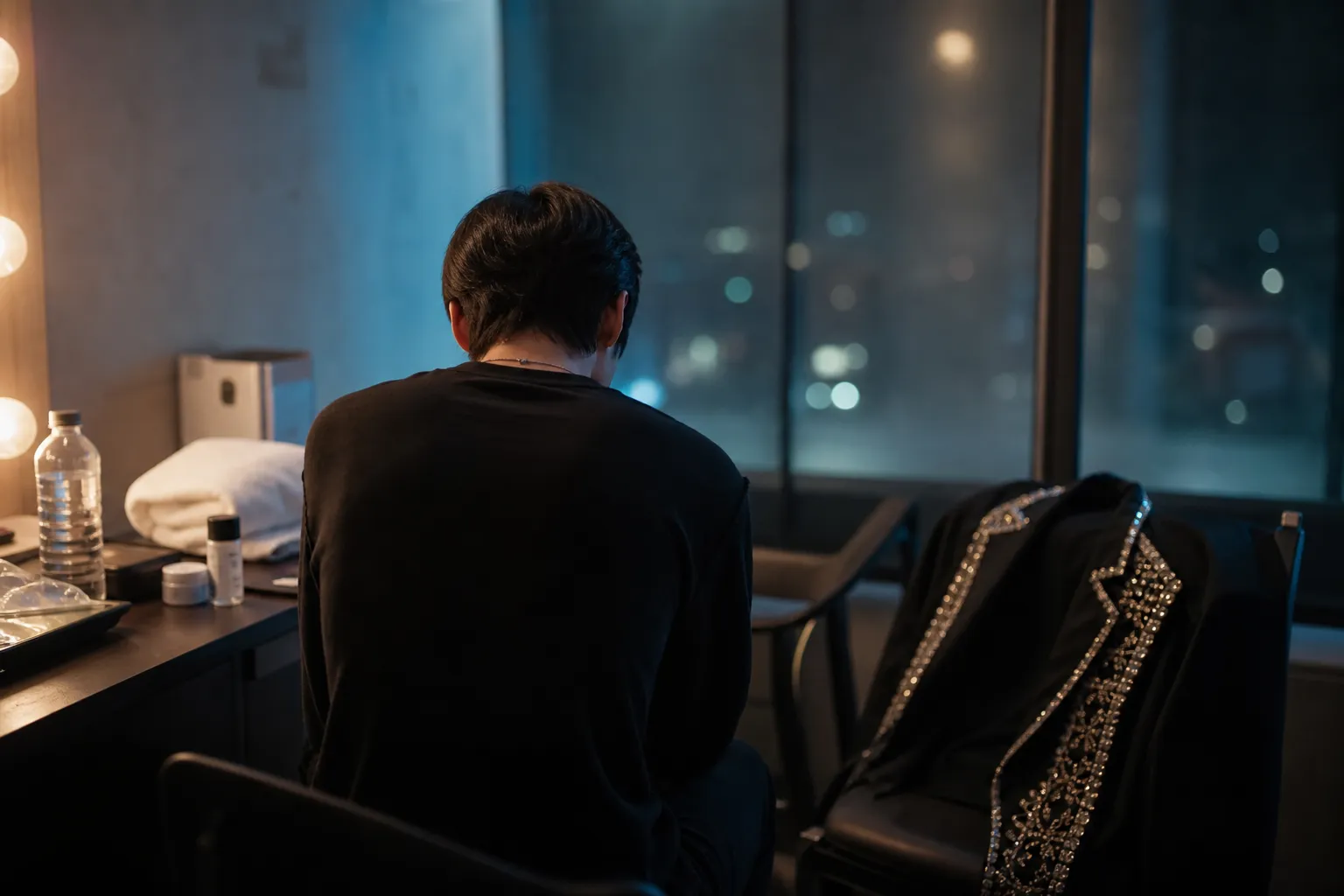 Junkyu hiatus reason TREASURE member needs rest after poor condition stage concept