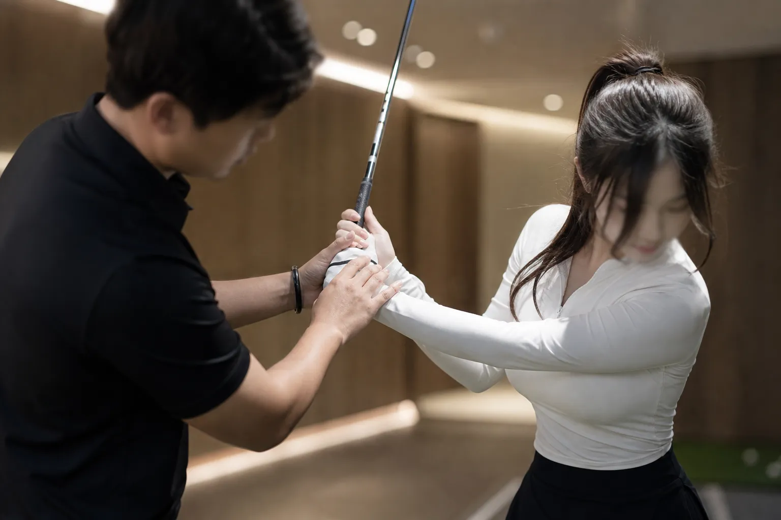 제니 골프 레슨 Seoul K-culture practice scene