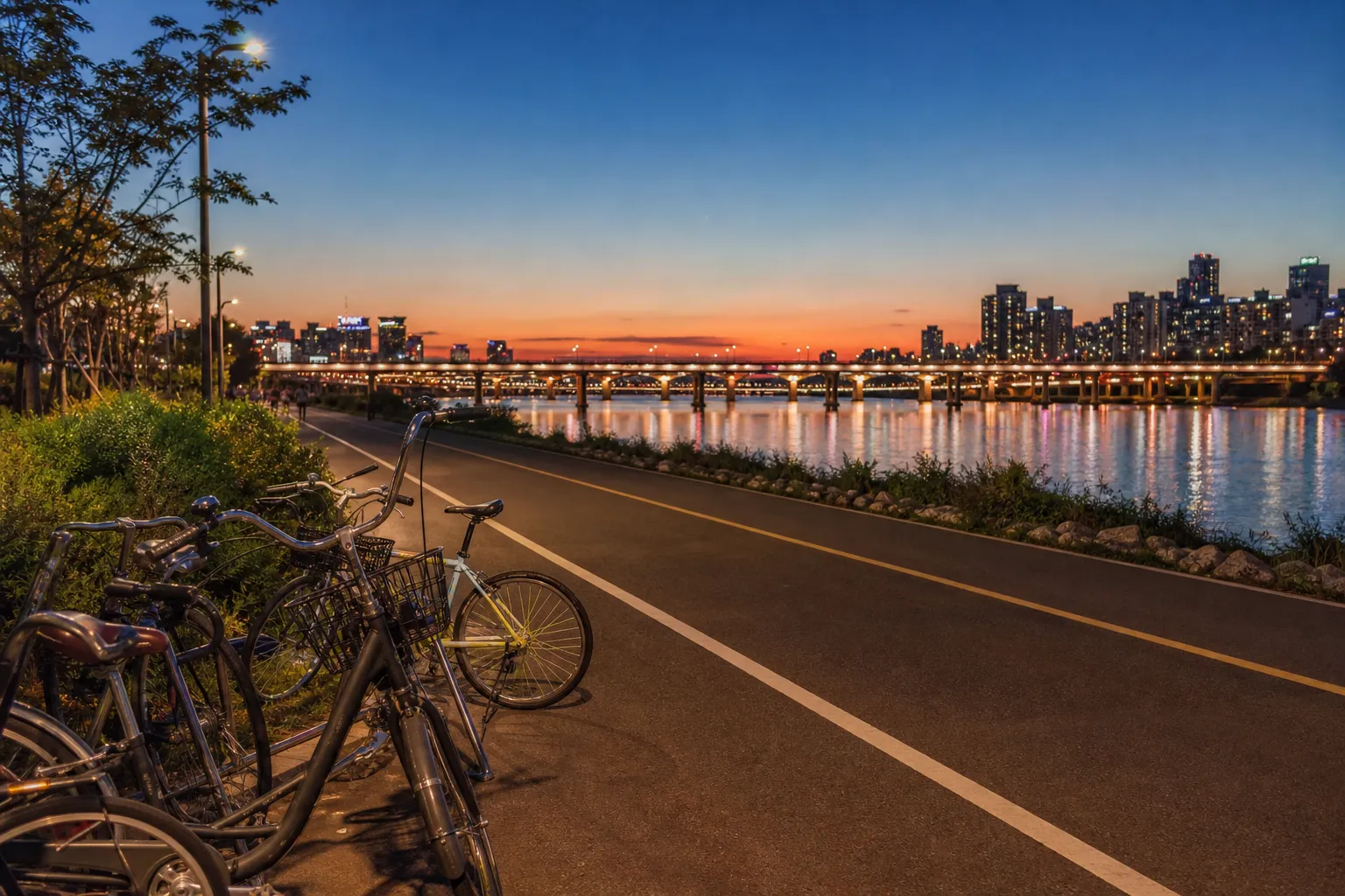 Banpo Night Cycling Course Guide: Fountain Times, Routes, and Han River Views 2 Banpo night cycling course Seoul Han River route