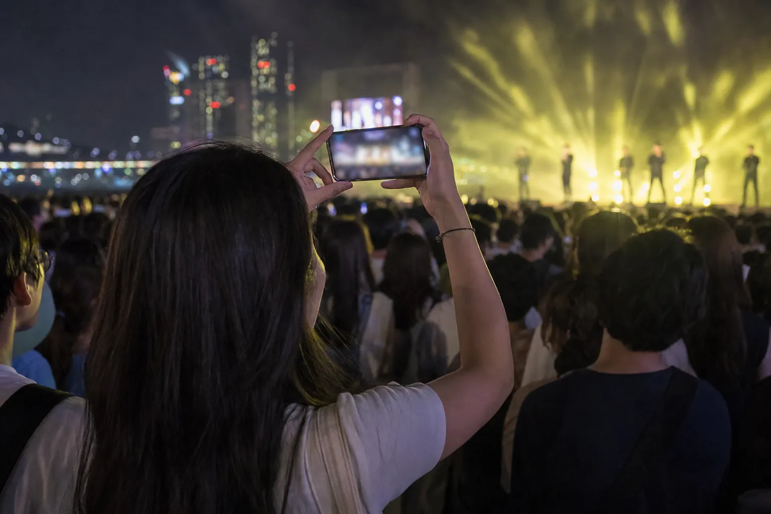 하츠투하츠 레몬탱 립싱크 Busan festival online trend concept