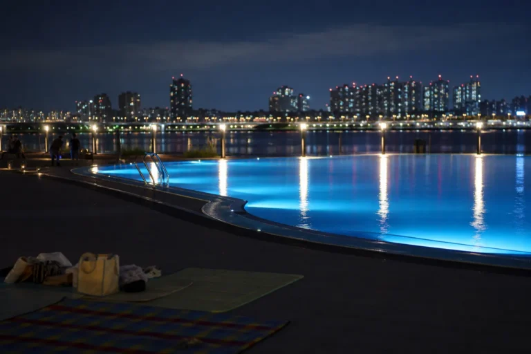 Han River swimming pools night opening 2026 Seoul visitor guide