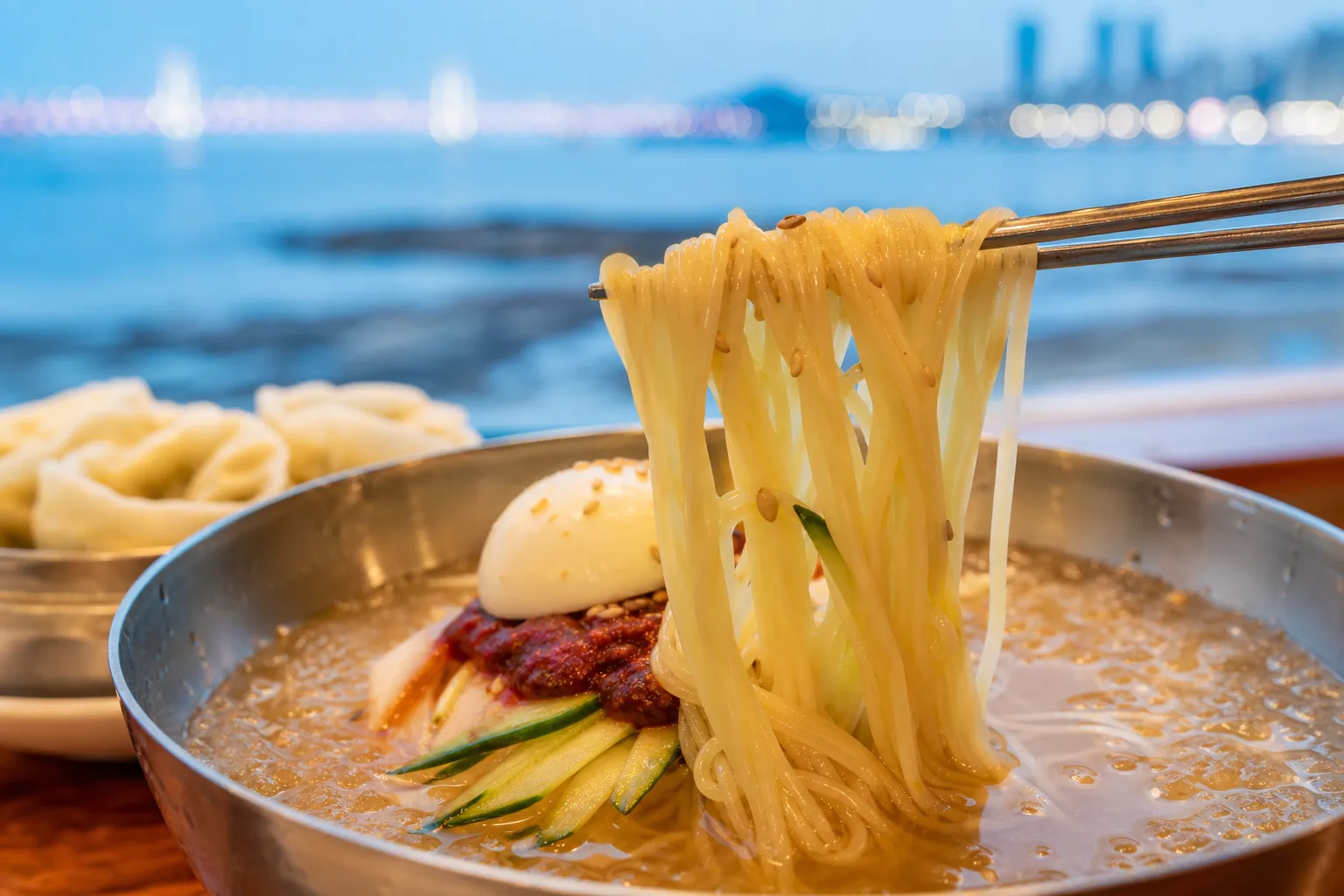 Dongmyeonsik Milmyeon Gwangalli: Ocean-View Milmyeon Near Gwangalli Beach 3 Dongmyeonsik Milmyeon Gwangalli cold noodles and dumplings guide